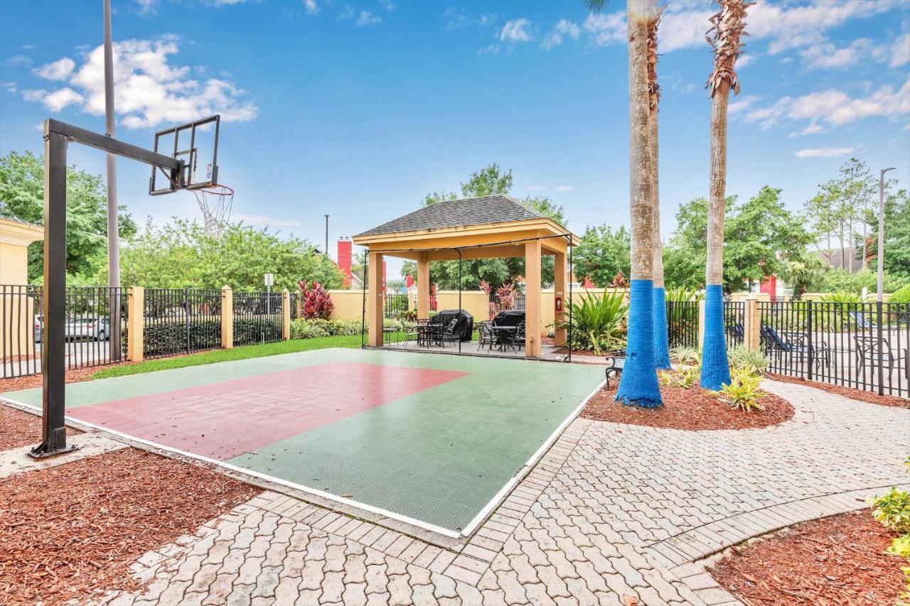 1Br 2 Queens Apt-Hotel With Pool, Hot Tub & Arcade, Near Disney & Universal! Орландо Екстериор снимка